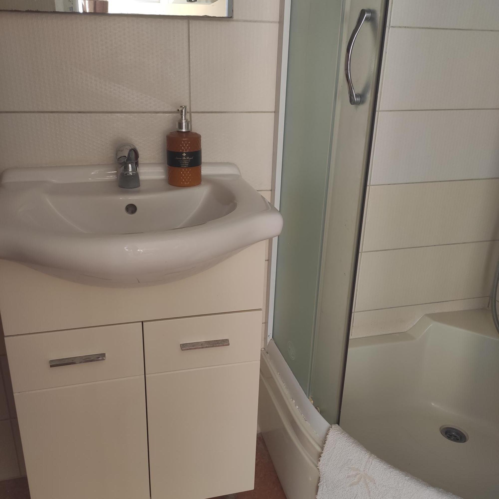 Apartment Oliva Ulcinj Exterior foto